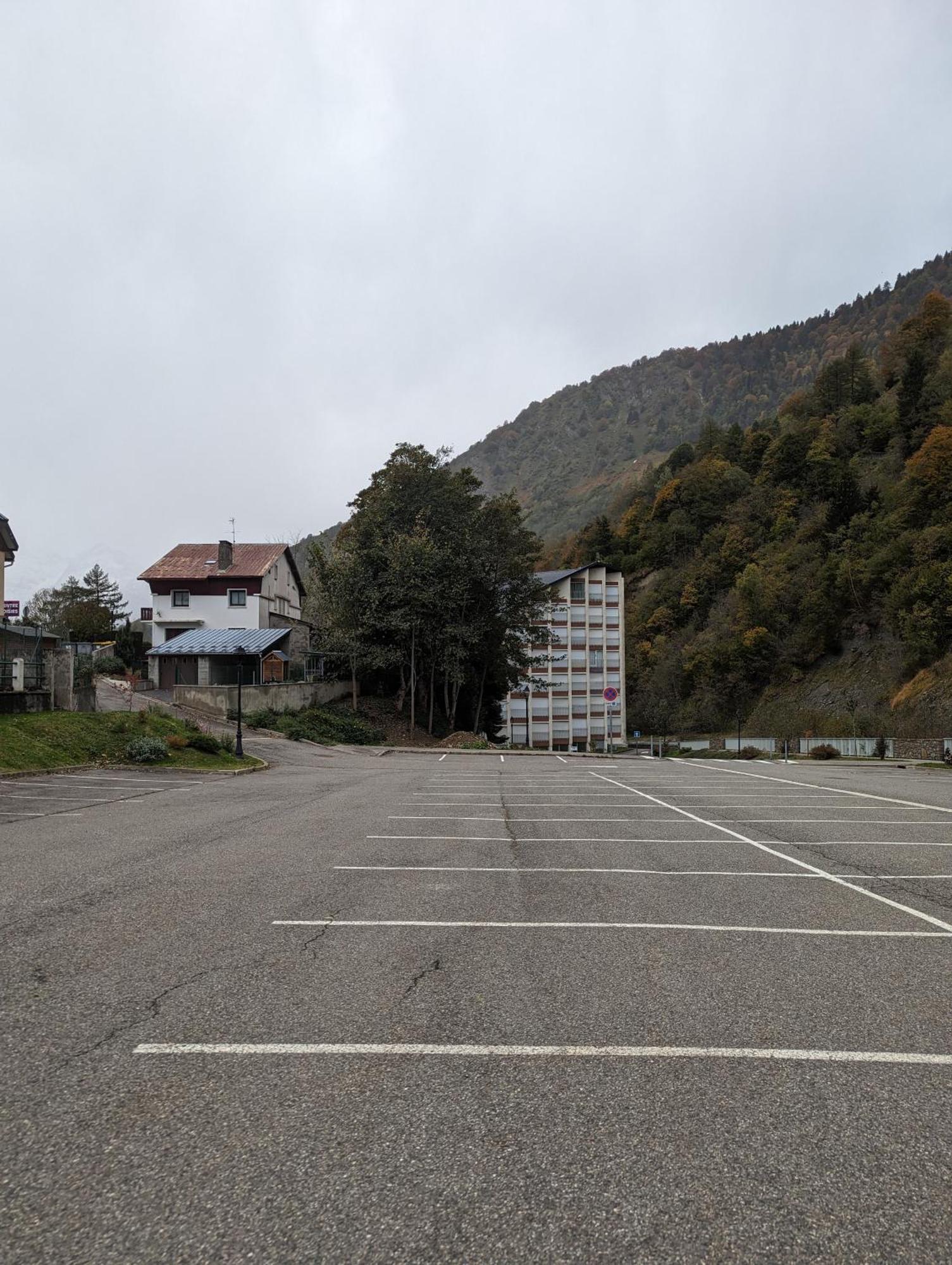 Andemu 2 à 4 Personnes *